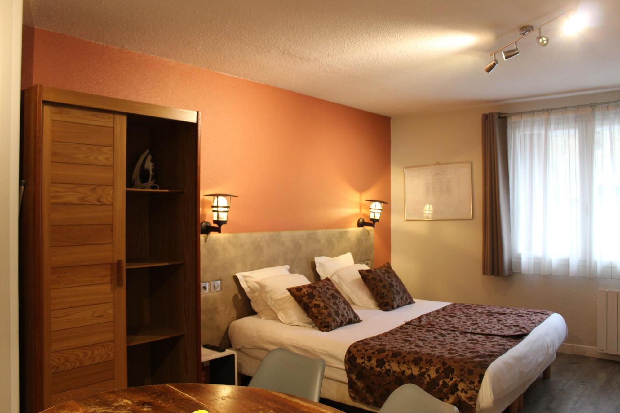 Oyonnax Bellignat Appart Hotel Exterior foto